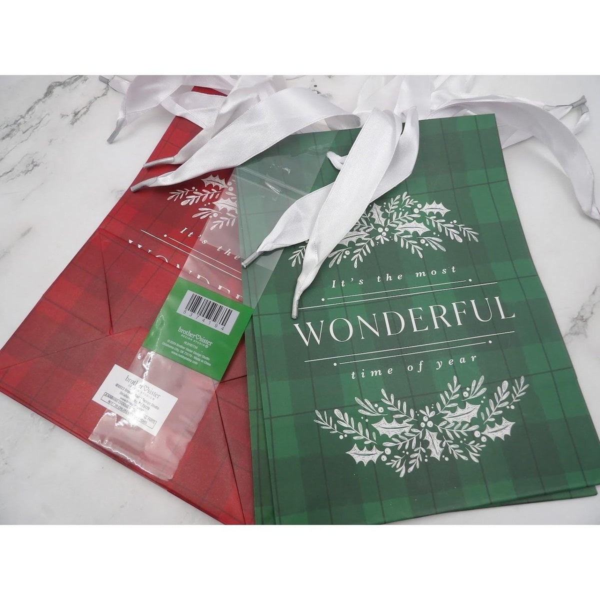 Lot of 12 CHRISTMAS GIFT BAGS 6.5"x8.5"x3.87" Great Quality & Satin Finish