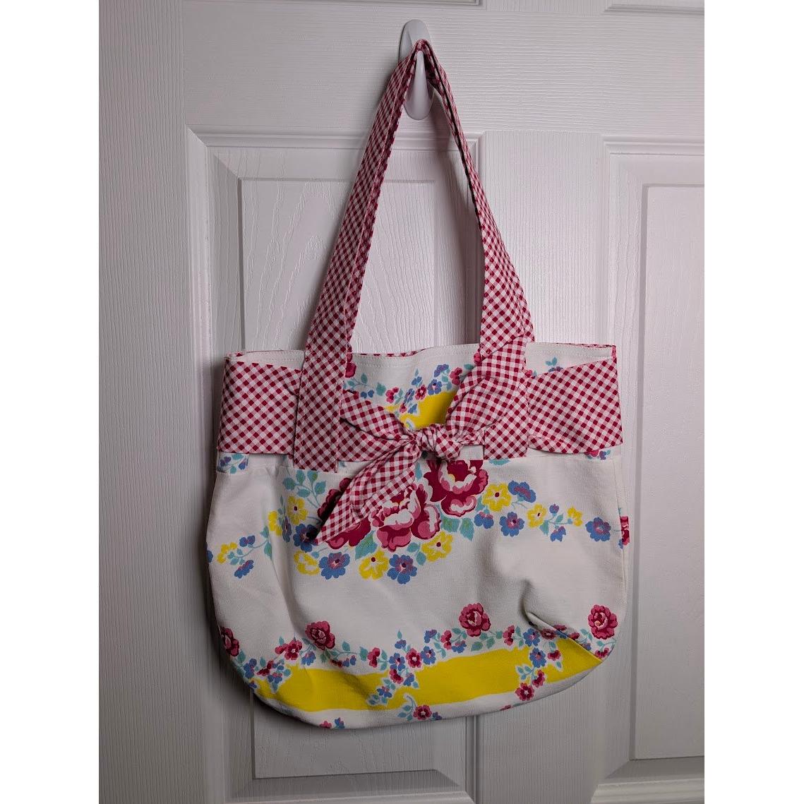 VINTAGE Tablecloth Summertime Repurpose Shoulder Purse! No. 2