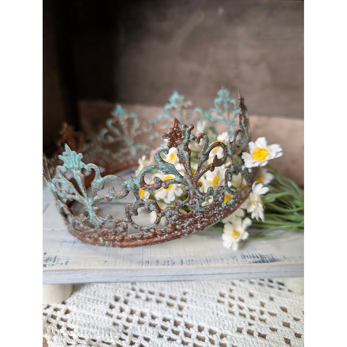 COPPER PATINA Rusty Finish Crown - 5" Diameter